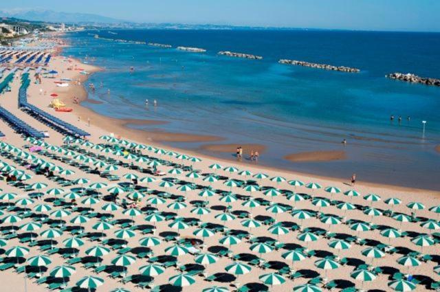 Le Stanze Di Botticelli Bed & Breakfast Termoli Dış mekan fotoğraf